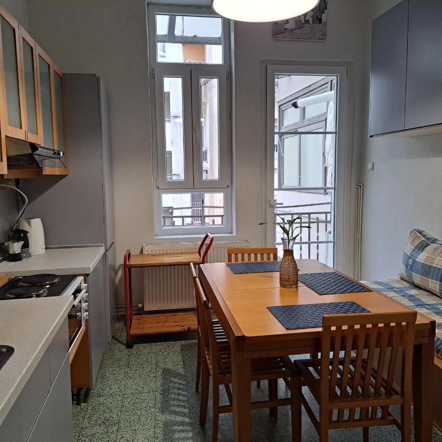 Maria'S Apartments Салоники Экстерьер фото